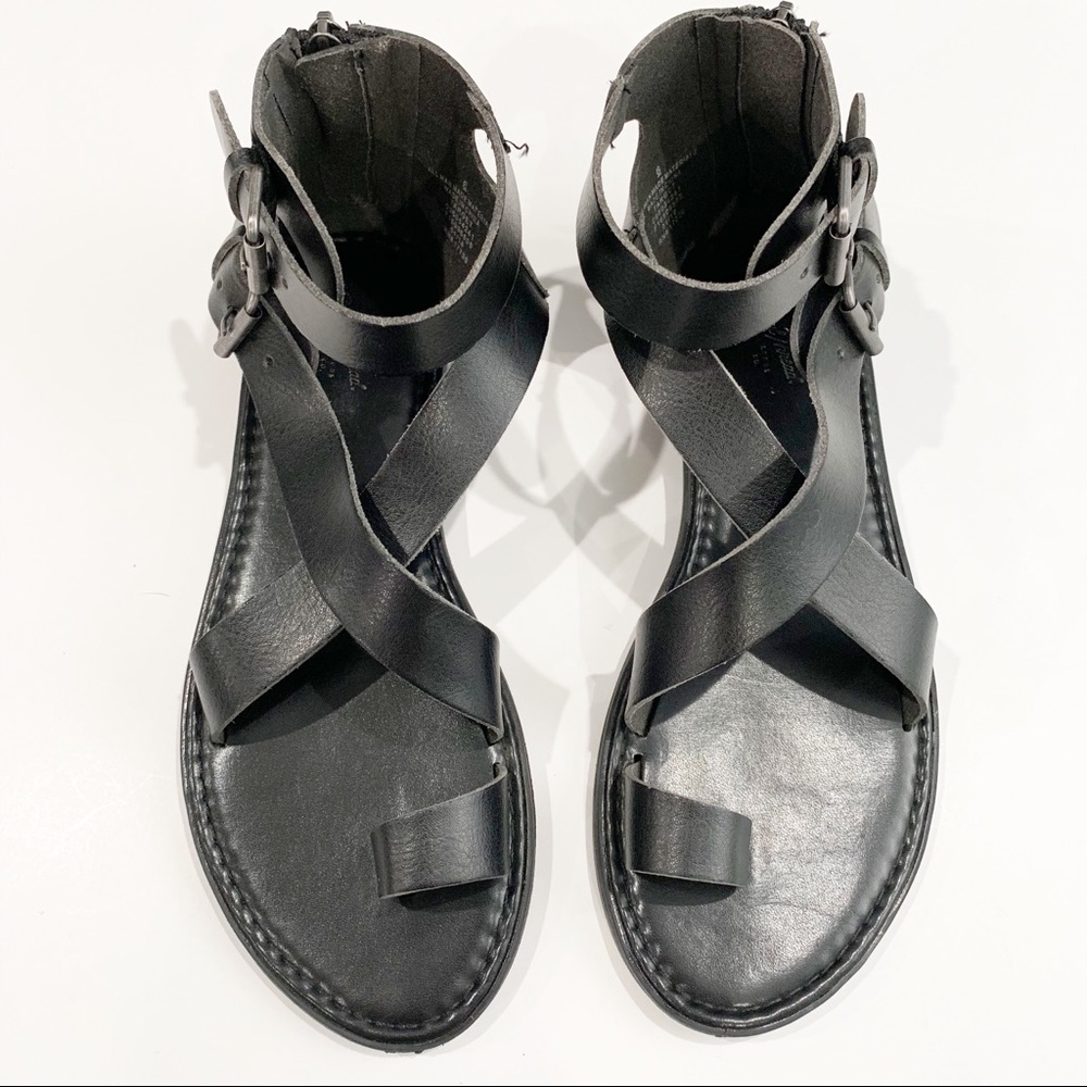 Universal Thread Toe Wrap Gladiator Sandal Size 6